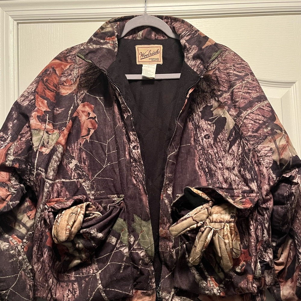 Woolrich camo jacked with gloves